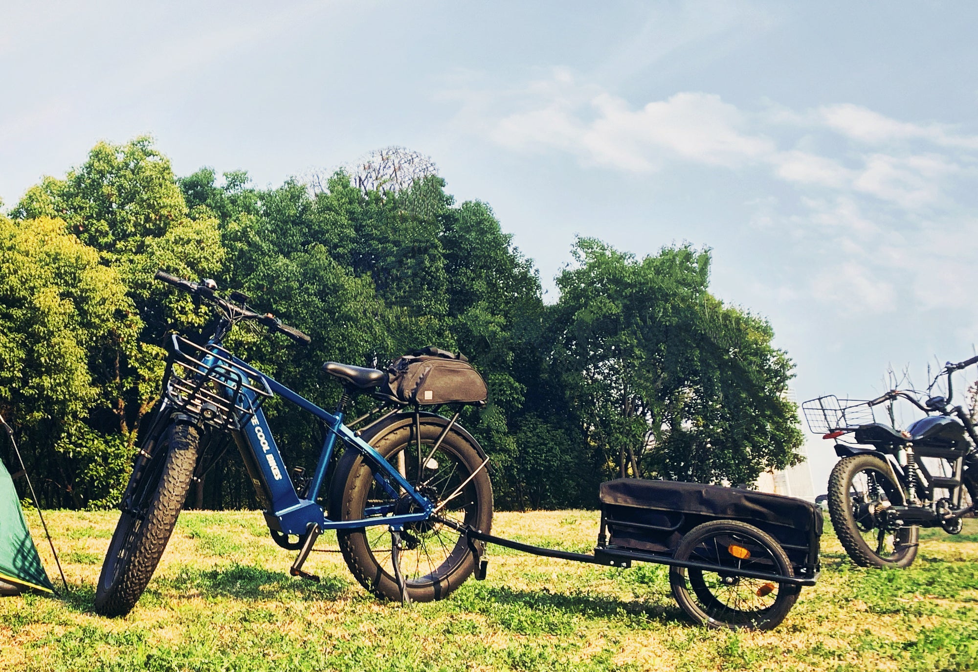 BeeCool Bikes Free Fall Bikepacking Kit: Front Basket and Rear Trailer - Your Key to Effortless Travel