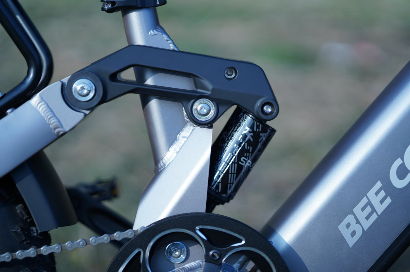 A Comprehensive Guide to Maintaining the Rear Suspension of a Full-Suspension Mountain eBike for Long-Lasting Optimal Performance